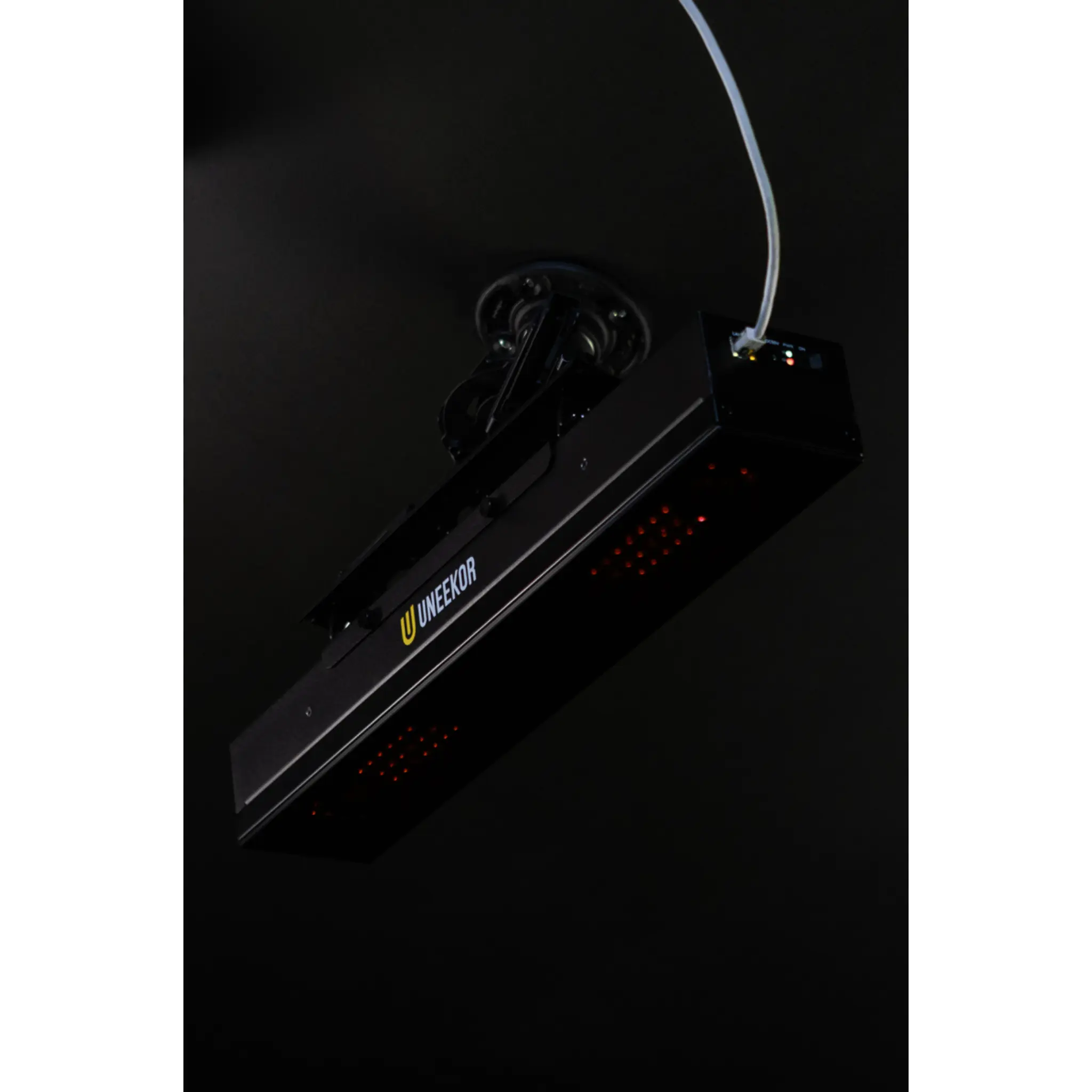 Uneekor - Uneekor EYE XR Launch Monitor