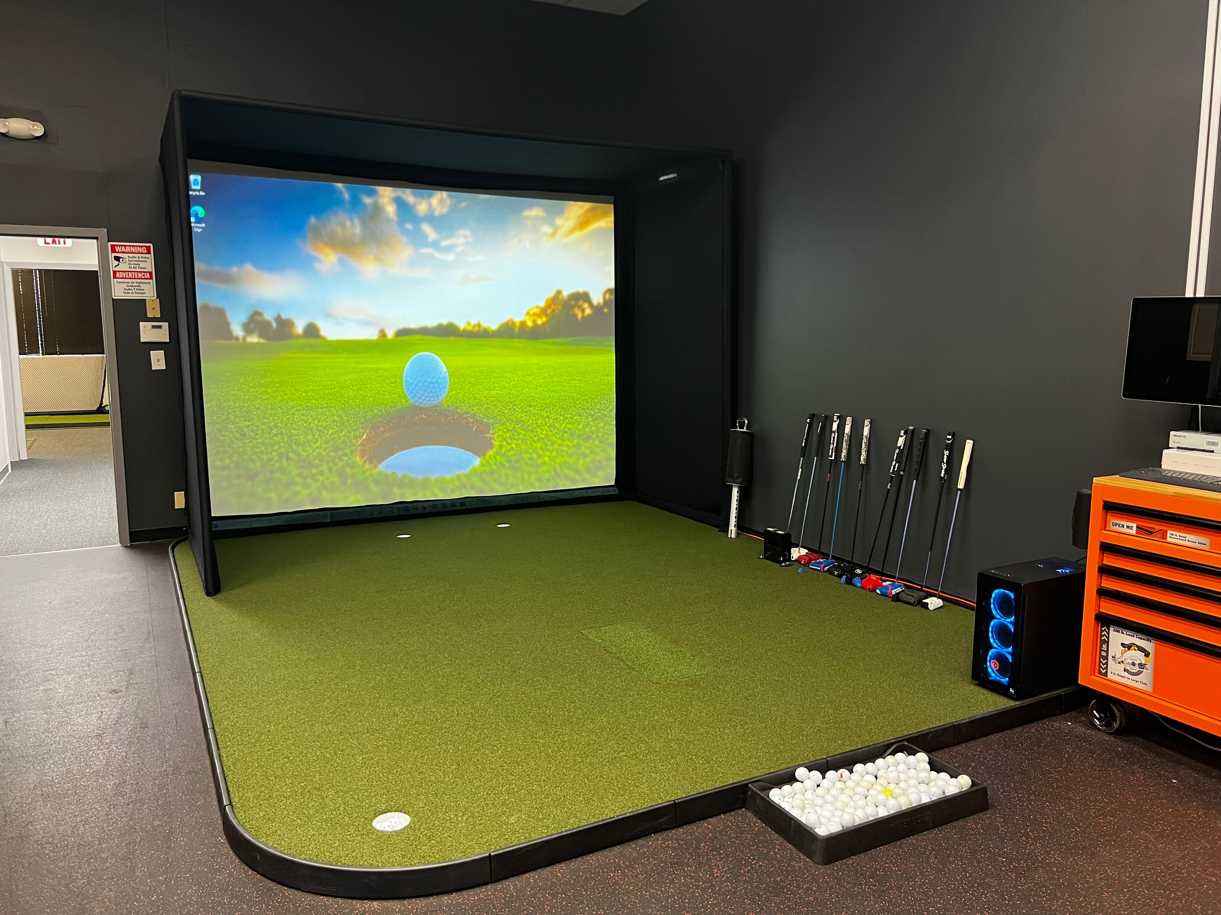 Shop Indoor Golf - SIGPRO Golf Simulator Flooring