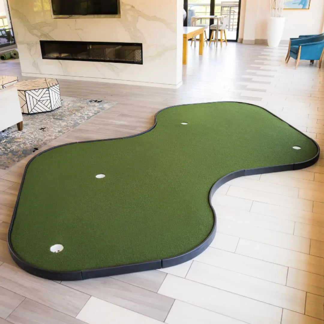 Shop Indoor Golf - SIGPRO Double Break Putting Green