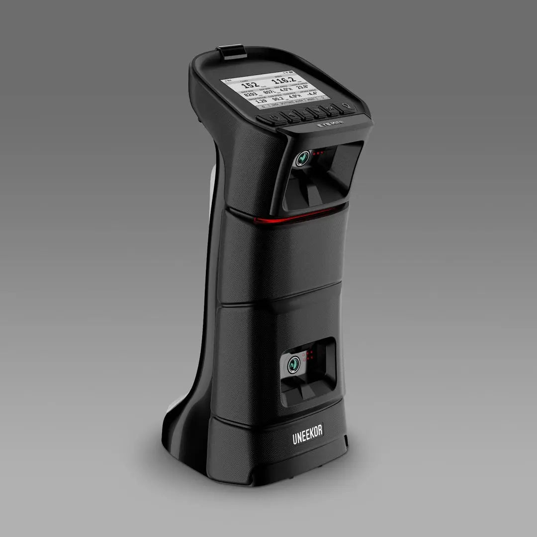 Uneekor - Uneekor EYE Mini Carl's Place Pro Premium Golf Simulator Package