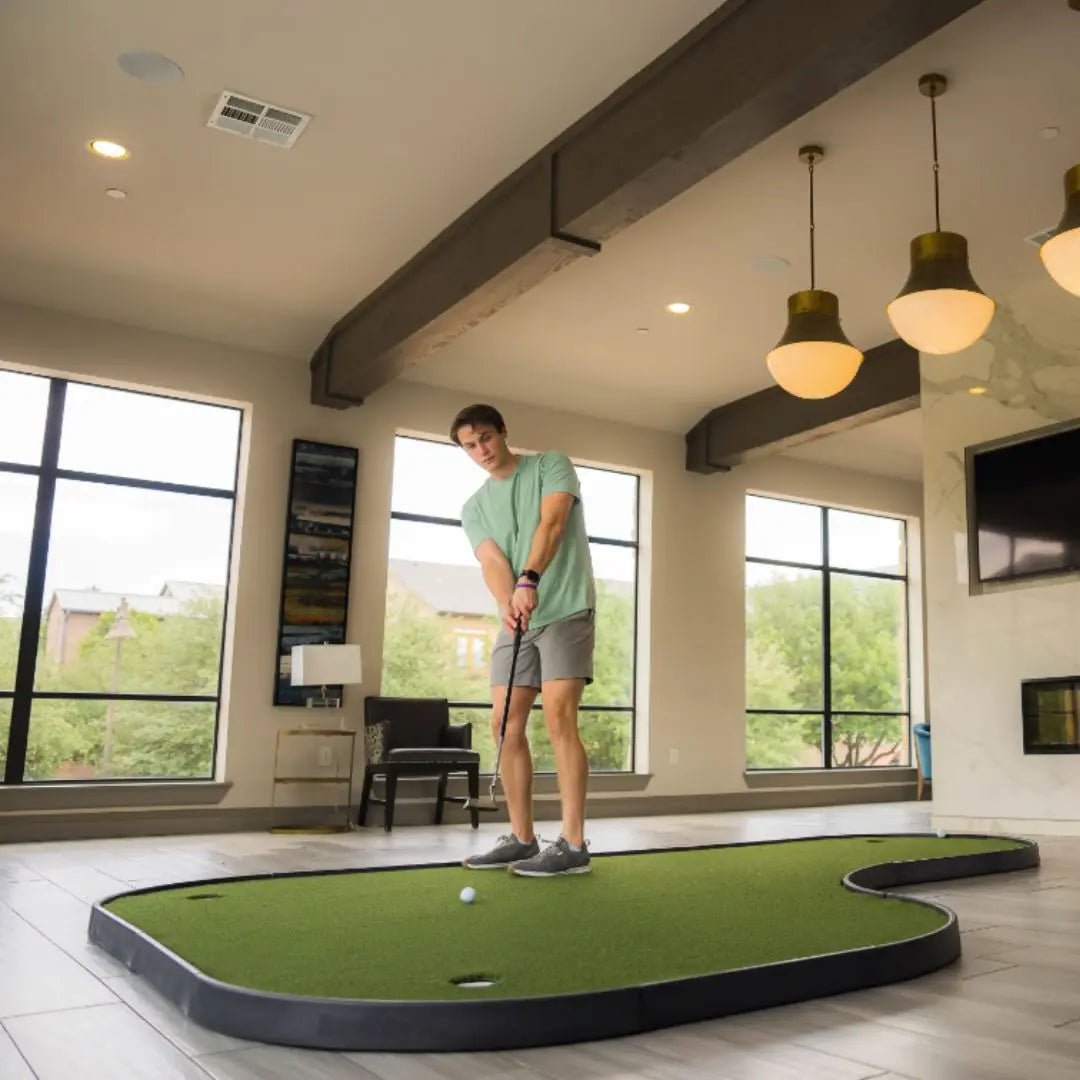 Shop Indoor Golf - SIGPRO Walkoff Putting Green