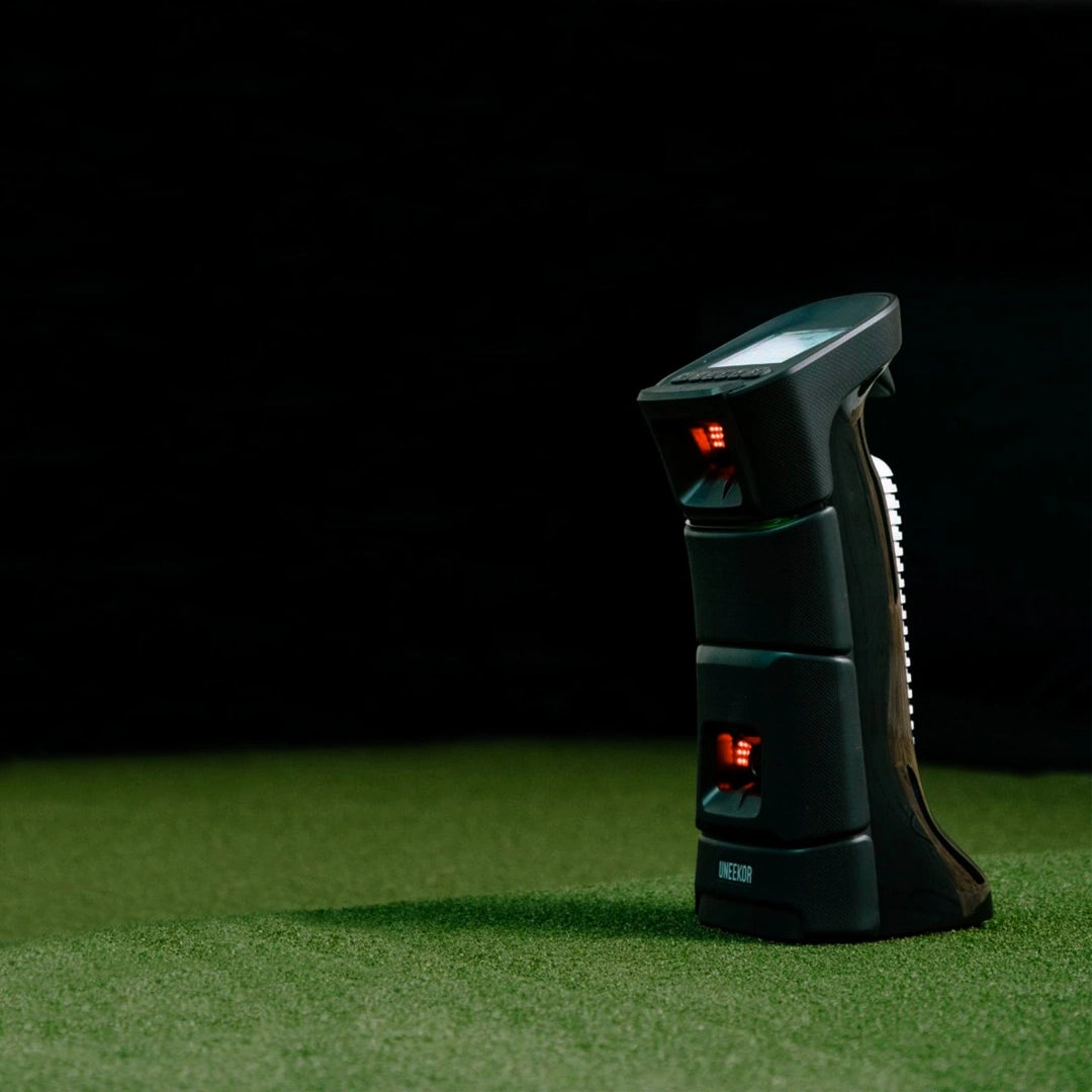 Uneekor EYE MINI Launch Monitor